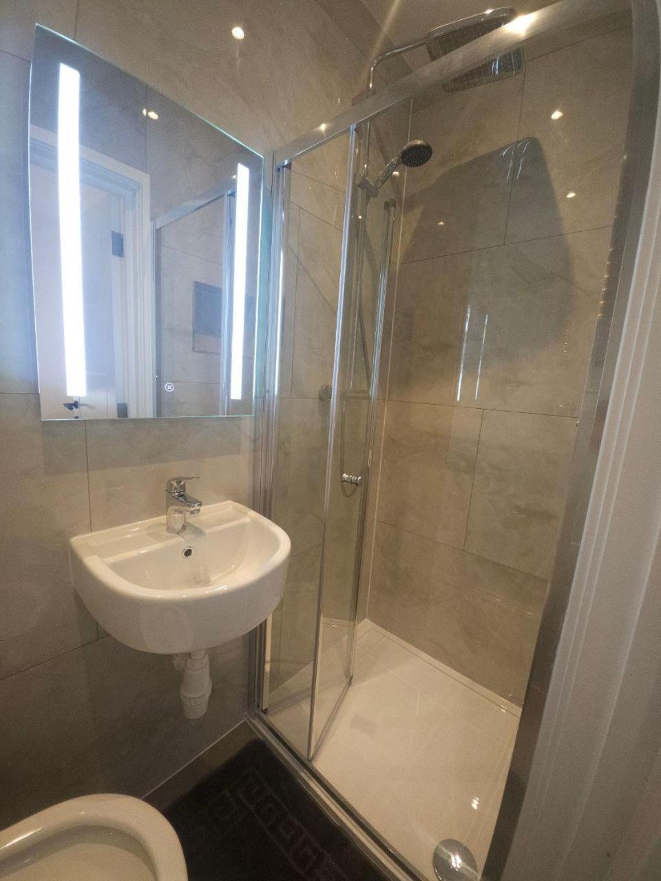 Appartamento Starnest Shepherd's Bush *